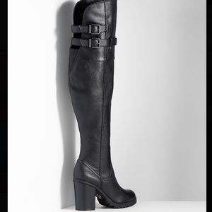 Simply Vera Vera Wang Women’s Over-The-Knee High Heels Black Boots 8.5M Women’s